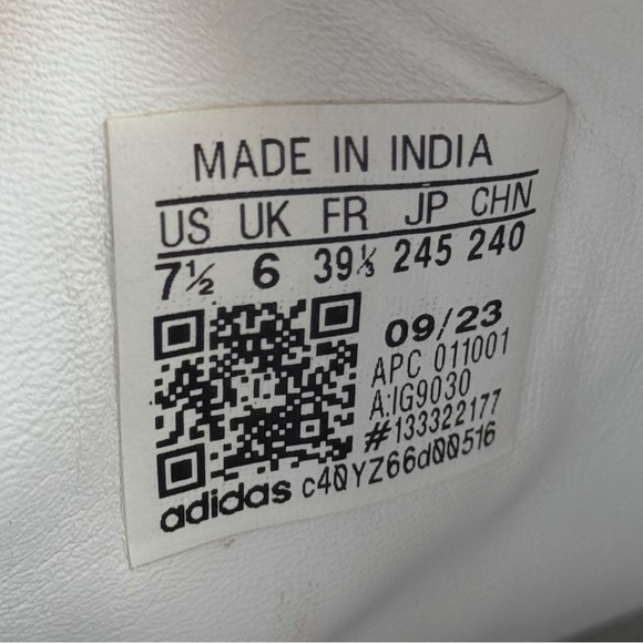 Adidas Samba Black and White Sneakers - Picture 5 of 5